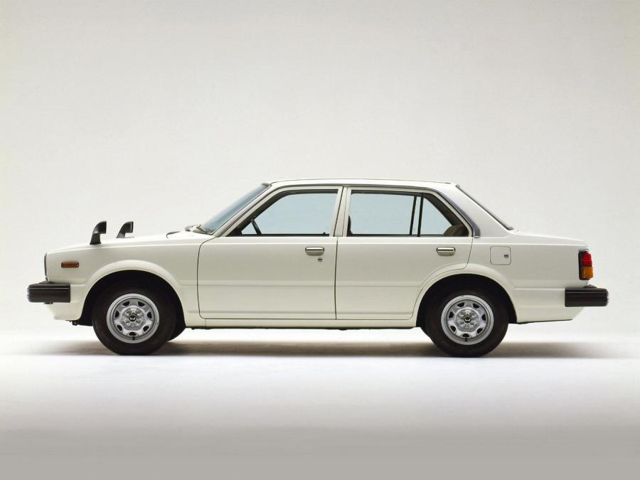  Honda Civic Sedan II 1980 года  (фото 3 из 4)